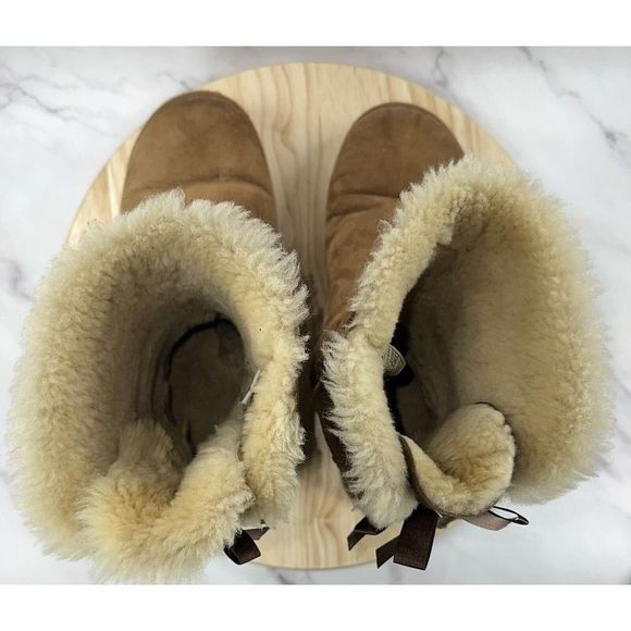 UGG Women's Size 10 Bailey Bow Tan Suede Sheepskin Lined Sherpa Boots 1002954 - Picture 8 of 9
